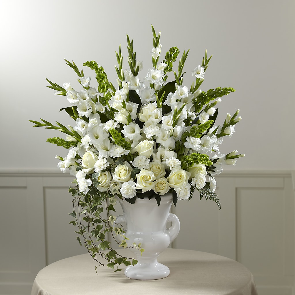 Fond Reflections Arrangement – Amour Flowers, Frederick MD
