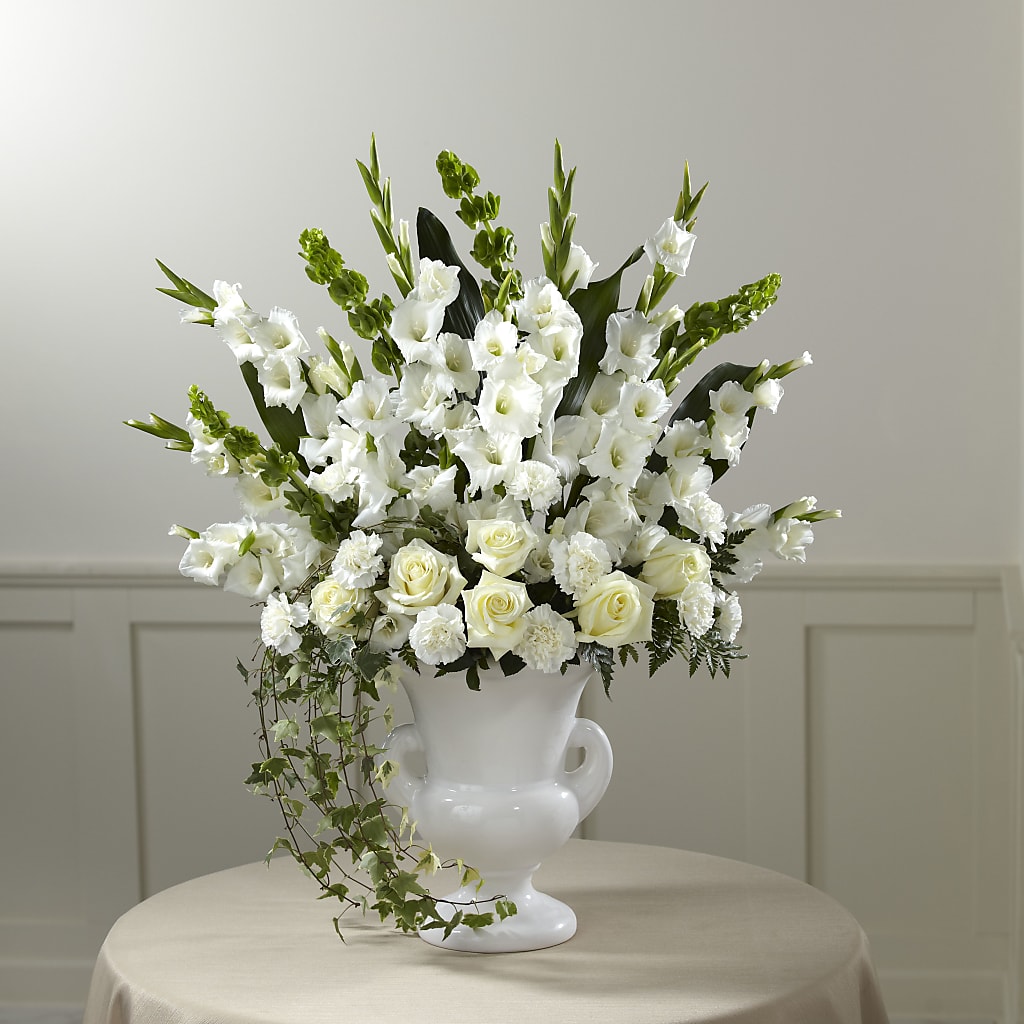 Fond Reflections Arrangement – Amour Flowers, Frederick MD