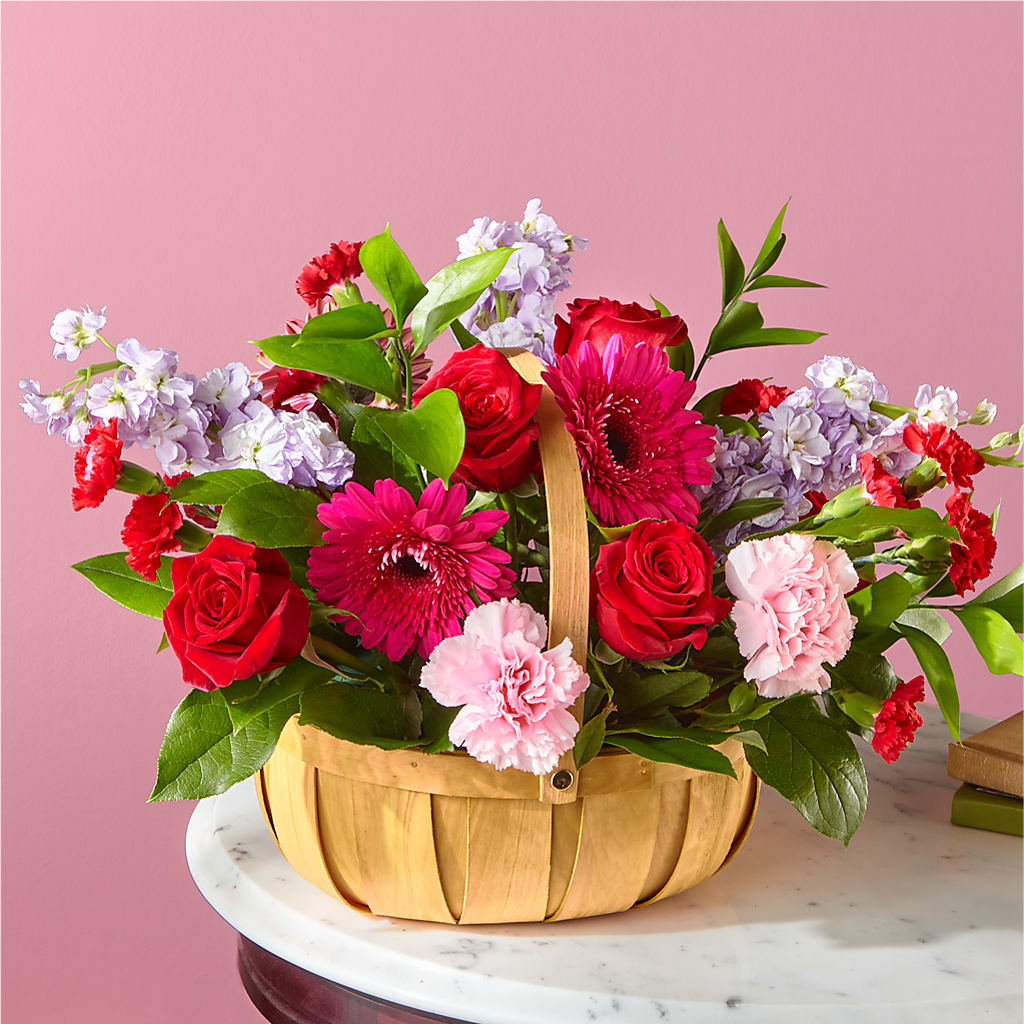 Pink Picnic Basket – Amour Flowers, Frederick MD