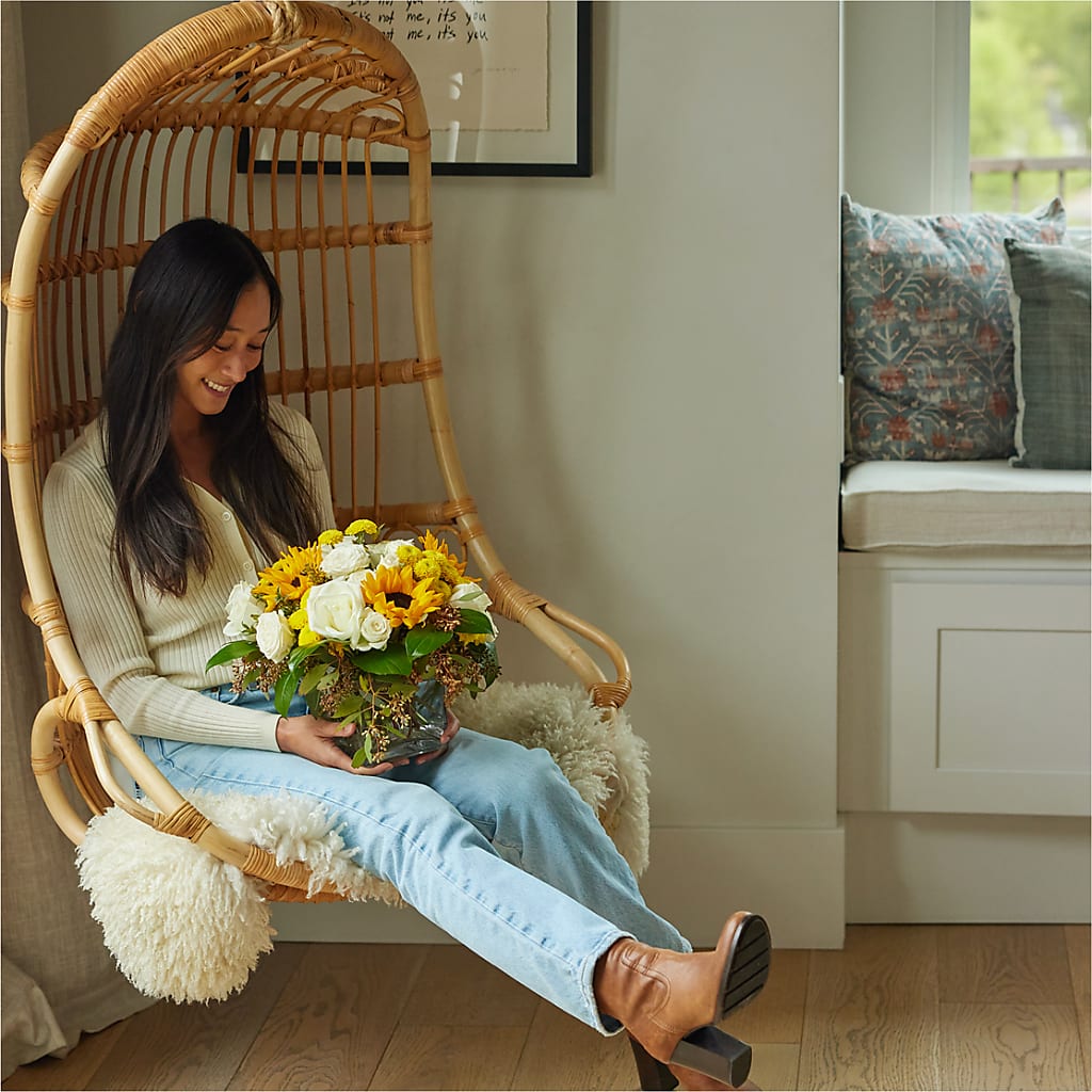 Luminous Morning Bouquet –  Amour Flowers, Frederick MD