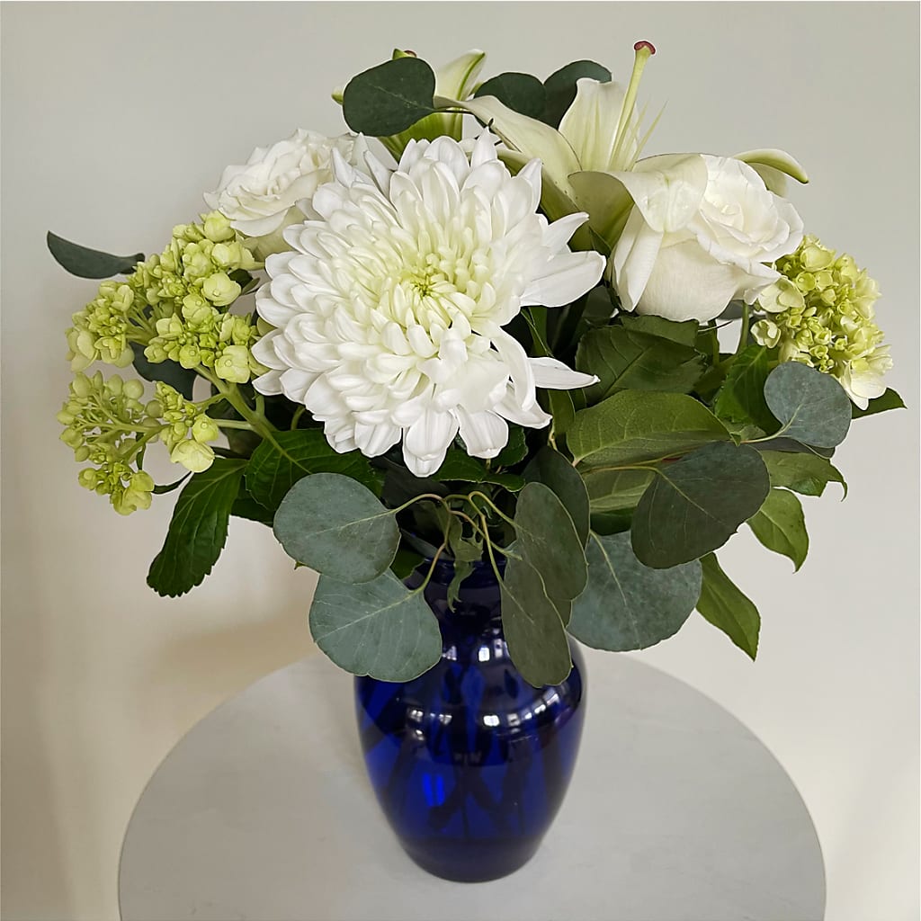 Snowy Dreams Bouquet –  Amour Flowers, Frederick MD