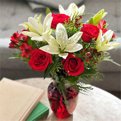 Evergreen Delight Bouquet –  Amour Flowers, Frederick MD