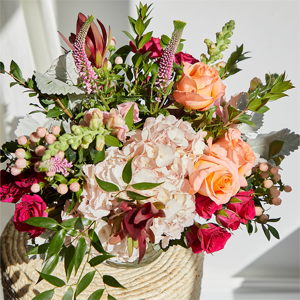Glitz & Glam Bouquet –  Amour Flowers, Frederick MD